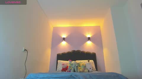 Sofia online show from 11-09-25, 02:21