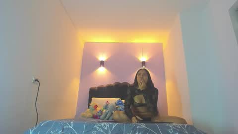 Sofia online show from 12-13-25, 11:21