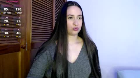 sofiaduque_26 online show from 01-07-26, 07:27