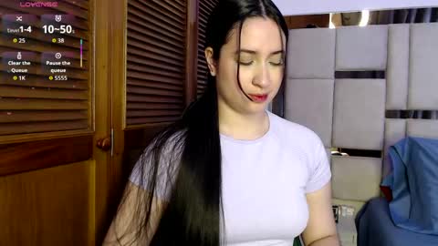 sofiaduque_26 online show from 05-11-26, 07:55
