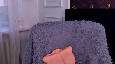 Sofia online show from 04-30-26, 06:09