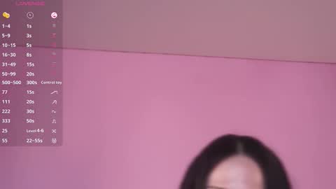 Snapshot of sofiahelberg chatting on 02-18-26, 10:33 Third day here my name Eva online show from 02-18-26, 10:33