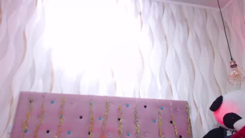 Sofi online show from 10-20-25, 01:11