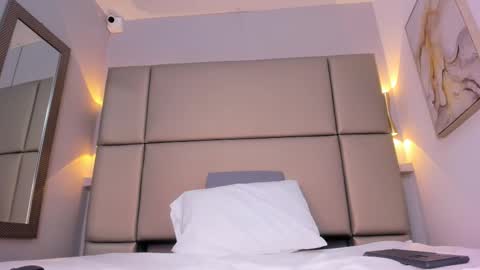 Sofi marquez  online show from 03-07-25, 04:24