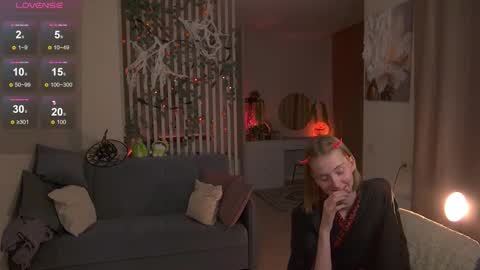 Sofia Help me overcome shynes with 100 thumbs up online show from 10-30-25, 08:31