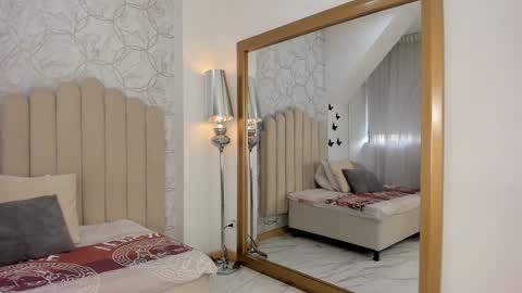 Sofia  online show from 02-06-25, 12:26