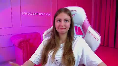 Sofia online show from 06-11-26, 07:01