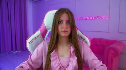 Sofia online show from 07-13-26, 06:16