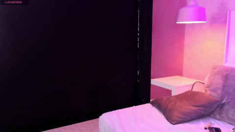 sofiathoompson online show from 06-08-26, 02:56