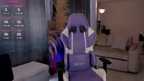 sofia wiliam   online show from 06-20-26, 09:39