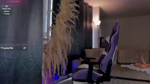 sofia wiliam   online show from 07-04-26, 01:50
