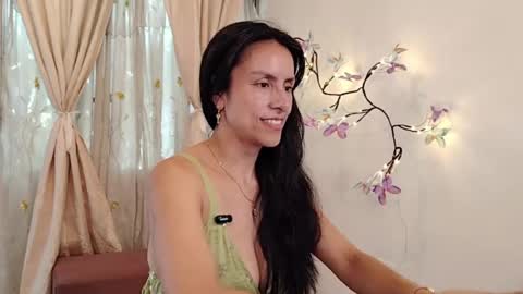 Snapshot of sofibelladelavega chatting on 05-07-26, 07:30 Sofi Bella online show from 05-07-26, 07:30