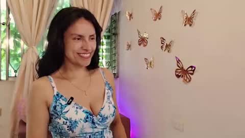 Snapshot of sofibelladelavega chatting on 06-20-26, 07:05 Sofi Bella online show from 06-20-26, 07:05