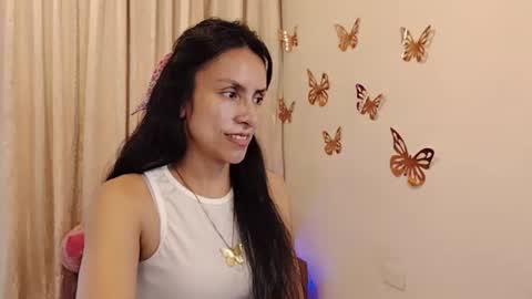 Snapshot of sofibelladelavega chatting on 07-12-26, 07:38 Sofi Bella online show from 07-12-26, 07:38