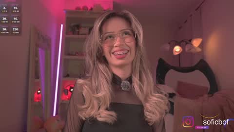 Snapshot of soficb chatting on 10-01-25, 11:44 Sofi online show from 10-01-25, 11:44