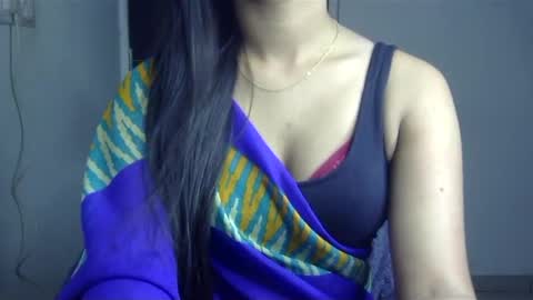 Snapshot of sofie_diva chatting on 12-11-24, 04:53 divya online show from 12-11-24, 04:53