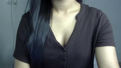 Snapshot of sofie_diva chatting on 01-03-25, 05:42 divya online show from 01-03-25, 05:42