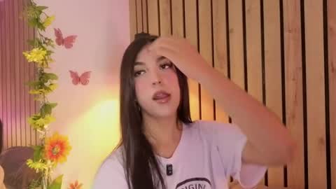 Sofie online show from 04-25-26, 07:44