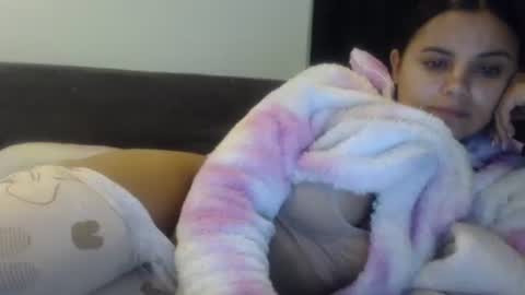 Snapshot of sofigarcia17 chatting on 10-01-25, 03:23 sofi online show from 10-01-25, 03:23