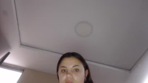Snapshot of sofigarcia17 chatting on 06-02-26, 01:57 sofi online show from 06-02-26, 01:57
