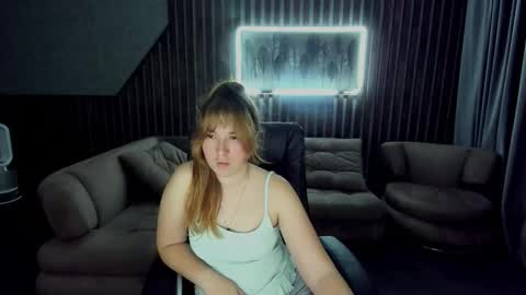 sofii_darling online show from 10-24-25, 05:31