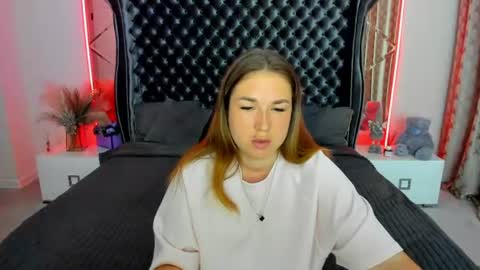 sofii_darling online show from 06-15-26, 04:20
