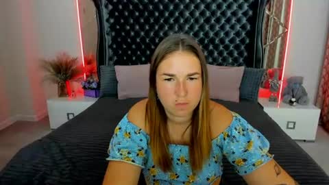 sofii_darling online show from 07-23-26, 05:00