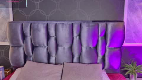 Snapshot of sofii_jones chatting on 10-11-25, 11:14 sofii_jones online show from 10-11-25, 11:14