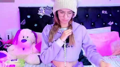 sofiia cute  online show from 05-01-26, 04:06