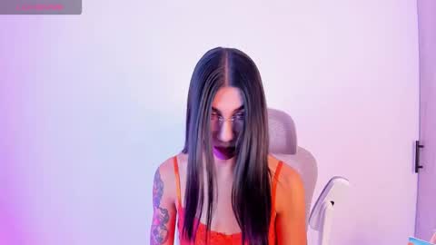 Sofi online show from 11-23-25, 01:22