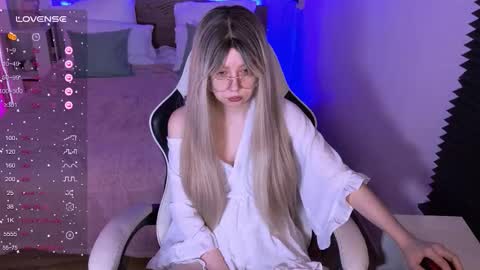 Sofia online show from 02-05-26, 03:11