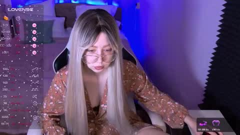 Sofia online show from 02-06-26, 02:16