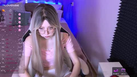 Sofia online show from 02-16-26, 03:02