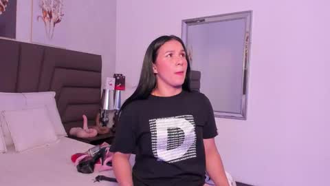      online show from 12-01-25, 11:26