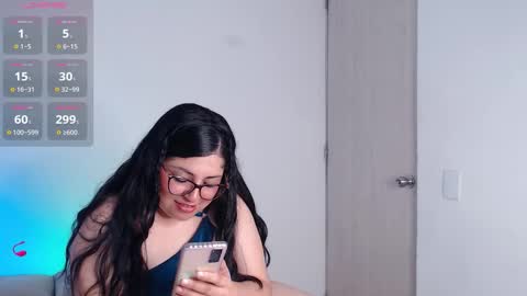 Snapshot of sofix_ chatting on 02-07-26, 08:56 Lau online show from 02-07-26, 08:56