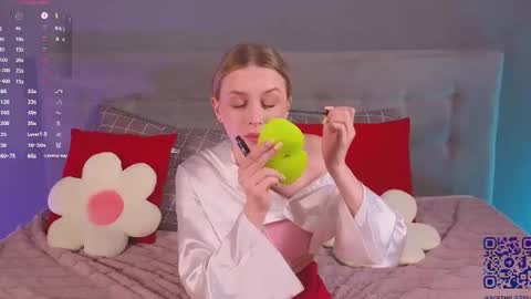 Milisa online show from 06-16-26, 09:17