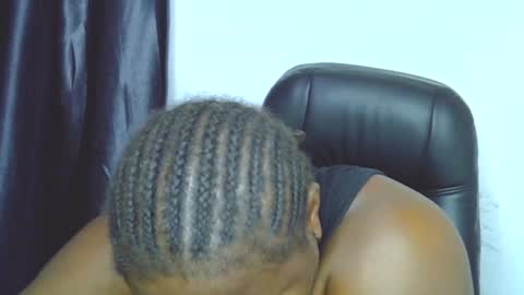 Snapshot of soft_queen0 chatting on 04-07-26, 07:58 Gifty online show from 04-07-26, 07:58