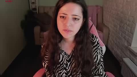 Cassie 3 online show from 04-25-26, 10:51