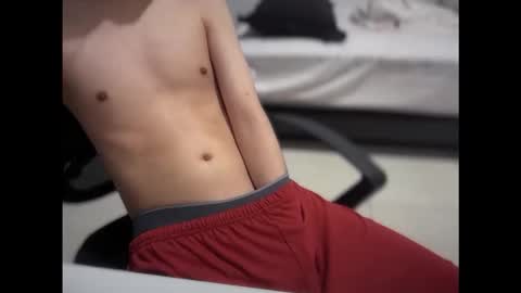 Snapshot of softedge04 chatting on 02-19-26, 04:58 softedge04 online show from 02-19-26, 04:58