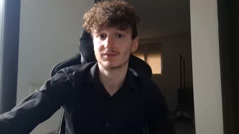 Snapshot of softedgeboy chatting on 11-29-25, 01:03 Nero Radian online show from 11-29-25, 01:03