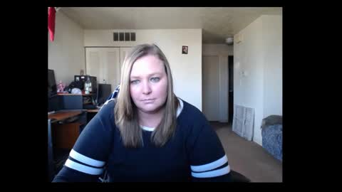 Snapshot of softerpeaches chatting on 12-11-24, 08:07 Rose online show from 12-11-24, 08:07