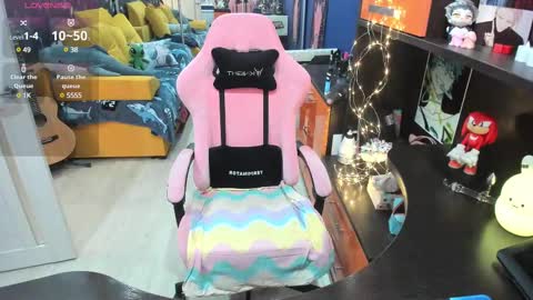 Sofie online show from 02-26-25, 02:48