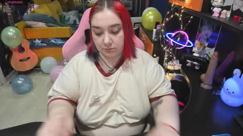 Sofie online show from 03-08-25, 03:06