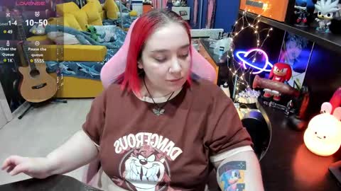 Sofie online show from 03-12-25, 02:23