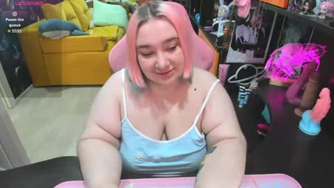 Sofie online show from 05-19-26, 03:35