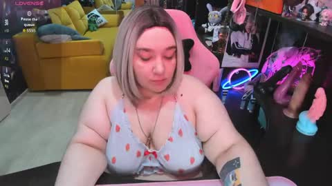 Sofie online show from 06-10-26, 02:45