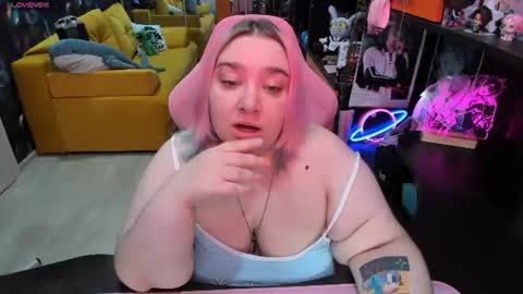 Sofie online show from 06-16-26, 02:47