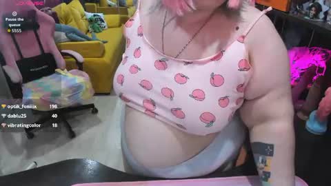 Sofie online show from 06-18-26, 09:14