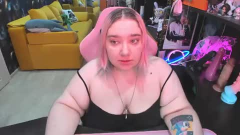 Sofie online show from 06-30-26, 02:34