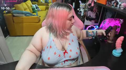 Sofie online show from 07-06-26, 01:35